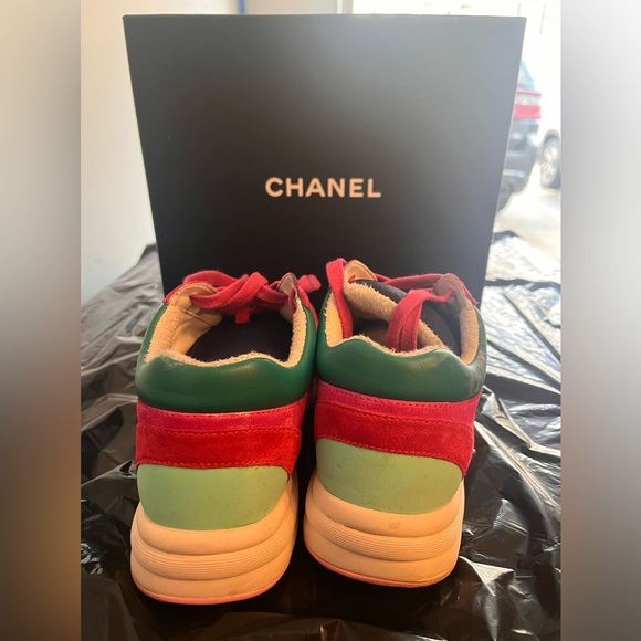 Chanel multi colored sneaker - Picture 3 of 8